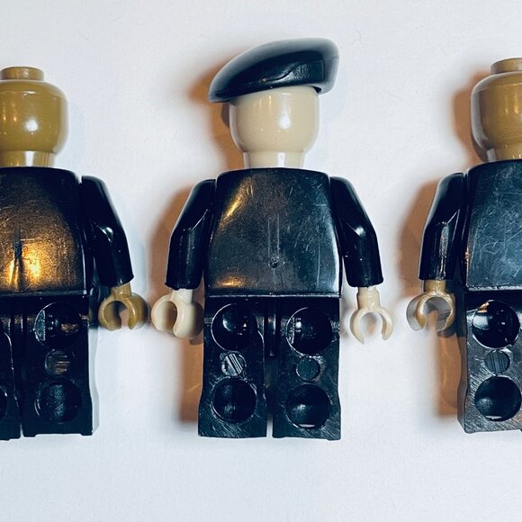 Lot of 3 Police Minifigures with gear and uniform - Picture 9 of 10
